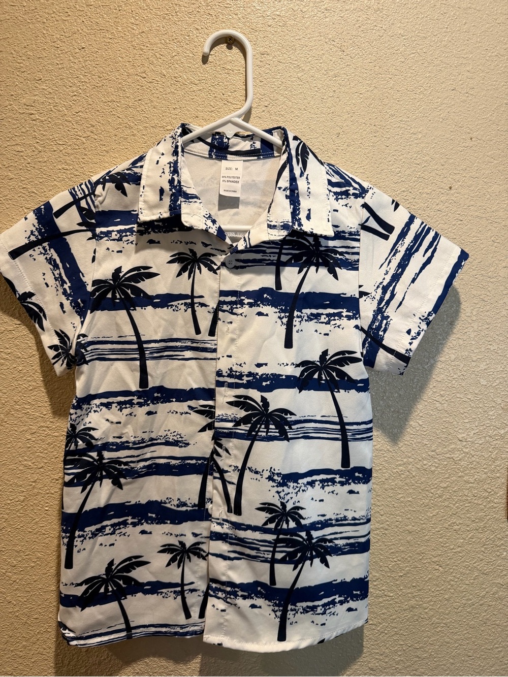 Youth Boys Medium  White & Navy Palm Print Short Sleeve Shirt